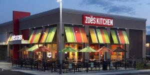 סקירת Freebie של Zoes Kitchen: קופון BOGO חינם למנה ראשונה