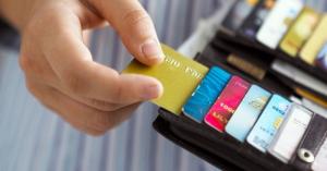 Miilid vs. Raha tagasi saamise krediitkaardid: kumb on parem?
