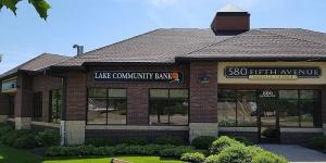 „Lake Community Bank“ akcijos: 25 USD studentų tikrinimo premija (MN)