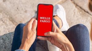 Límites, tarifas y horarios de cierre de depósitos de Wells Fargo Mobile
