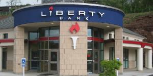 Προωθήσεις Liberty Bank: 100 $ φοιτητικά, μπόνους επιχειρηματικού ελέγχου (CT, MA, RI)